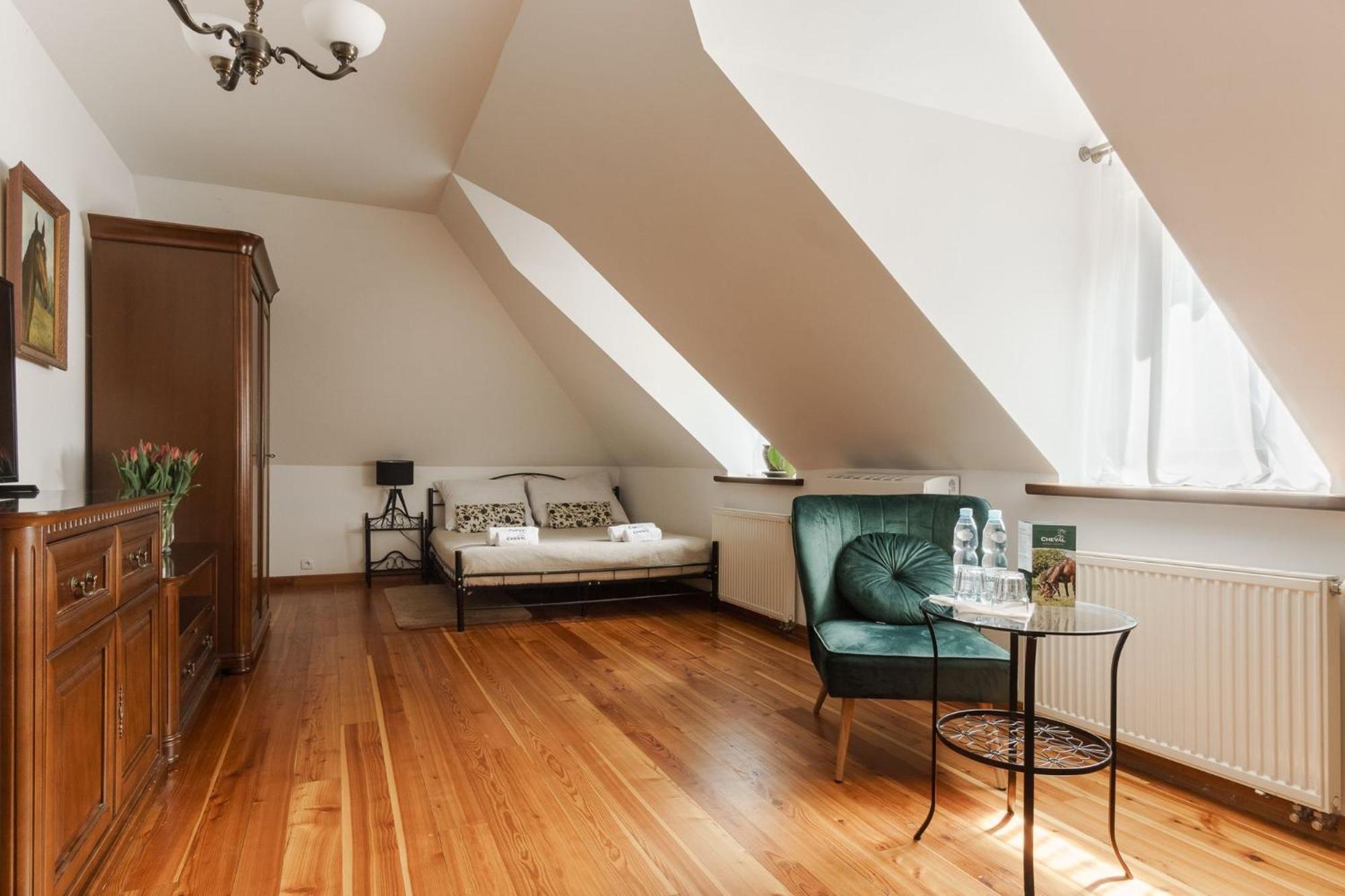 Apartamenty W Dworku Cheval Kraków Exteriör bild