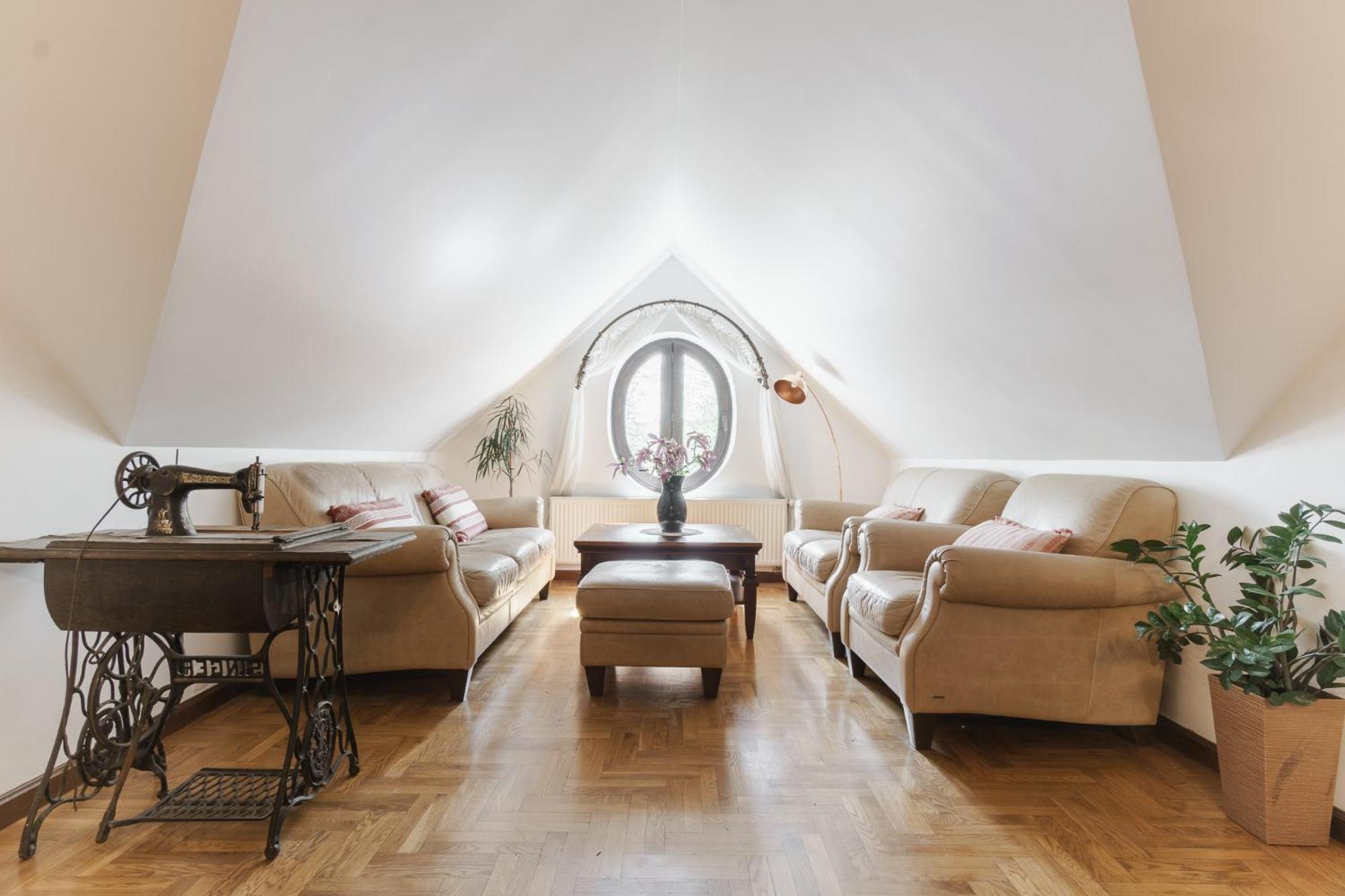 Apartamenty W Dworku Cheval Kraków Exteriör bild